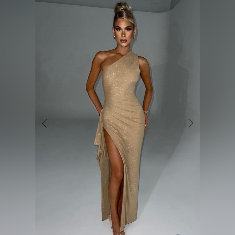 Babyboo Genevieve Gold Sparkle Maxi Dress